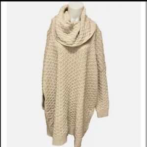 Womens Brand New H&M Sweater Dress sz small runs big